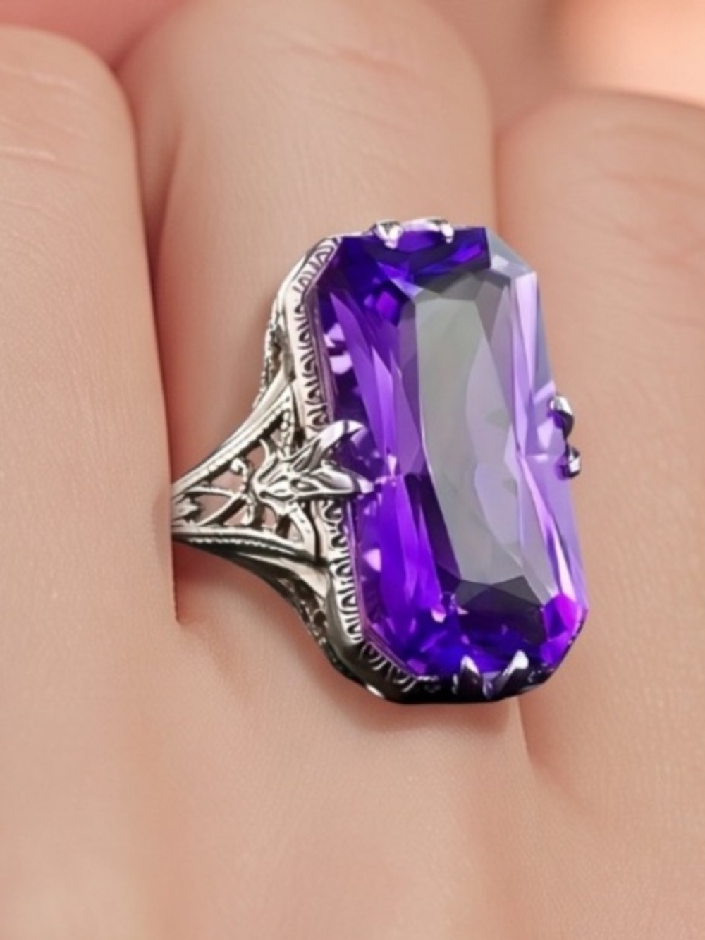 Brand New Silver Plating/Zirconia Ring.